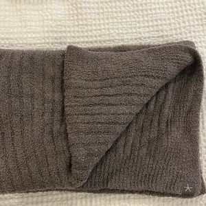 Barefoot Dreams Scarf Like New